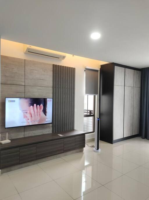 דירות Batu Caves Urban360 Pool View With Netflix And Wifi מראה חיצוני תמונה